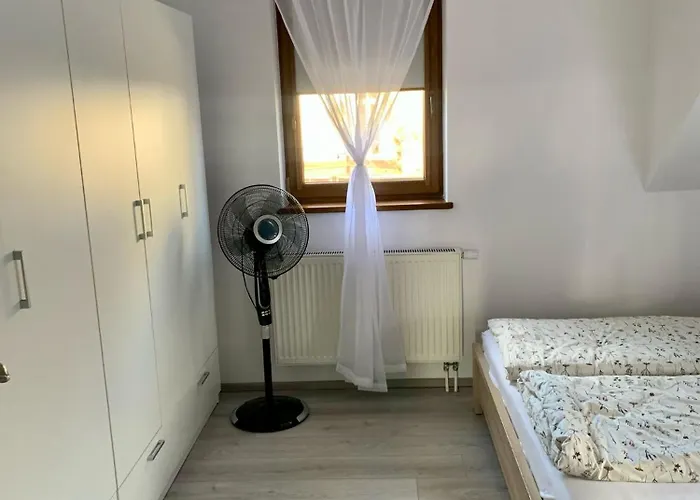 Warszawska * Jelenia Gora