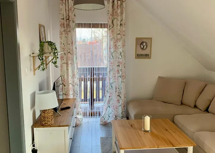 Warszawska * Jelenia Gora